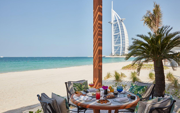 مطعم La Plage، يأتيكم بأجواء الريفييرا الفرنسية إلى دبي